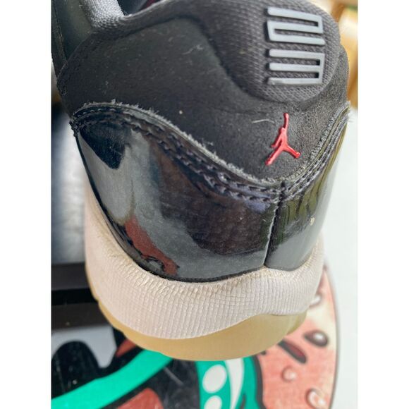 Jordan 11 Retro Low GS 72-10 - Size 6.5 Mens / 8 Womens - "72-10" 528896-001 - Picture 4 of 12